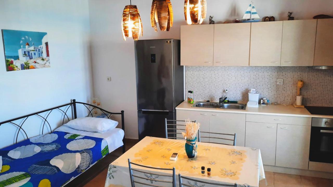 Seaside Residence Kiki Prassa,Kimolos Bagian luar foto